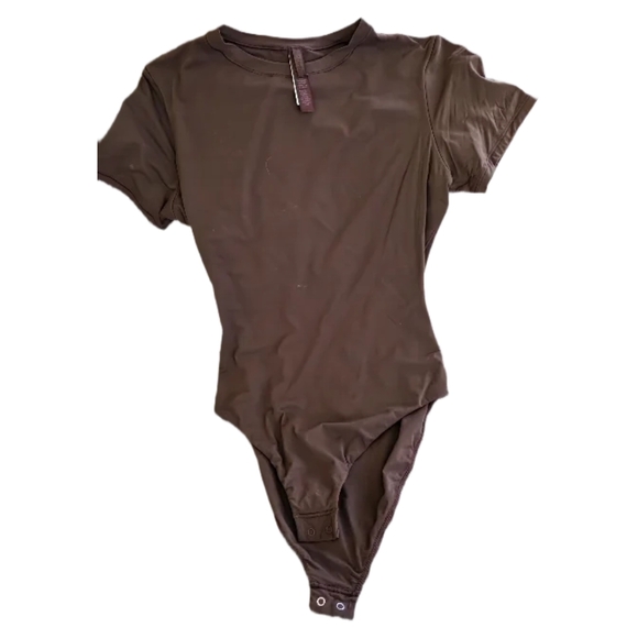 Brown Short Sleeve Bodysuit - Picture 1 of 4